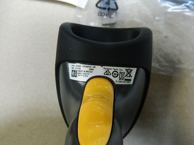 Zebra Symbol LS2208-SR20007R-4R Bar Code Scanner with Hardware and Stand NEW