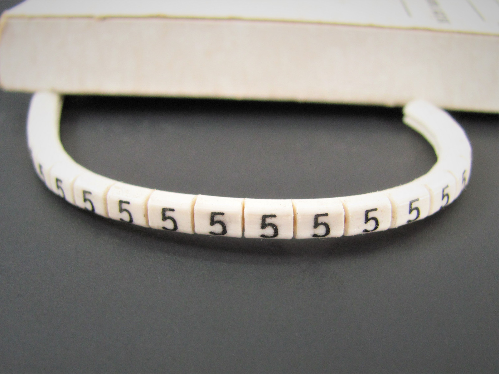 (500x) Wieland Size 22, Number 5 Slip On Wire Marker, .045″ to .065″ OD Z Type