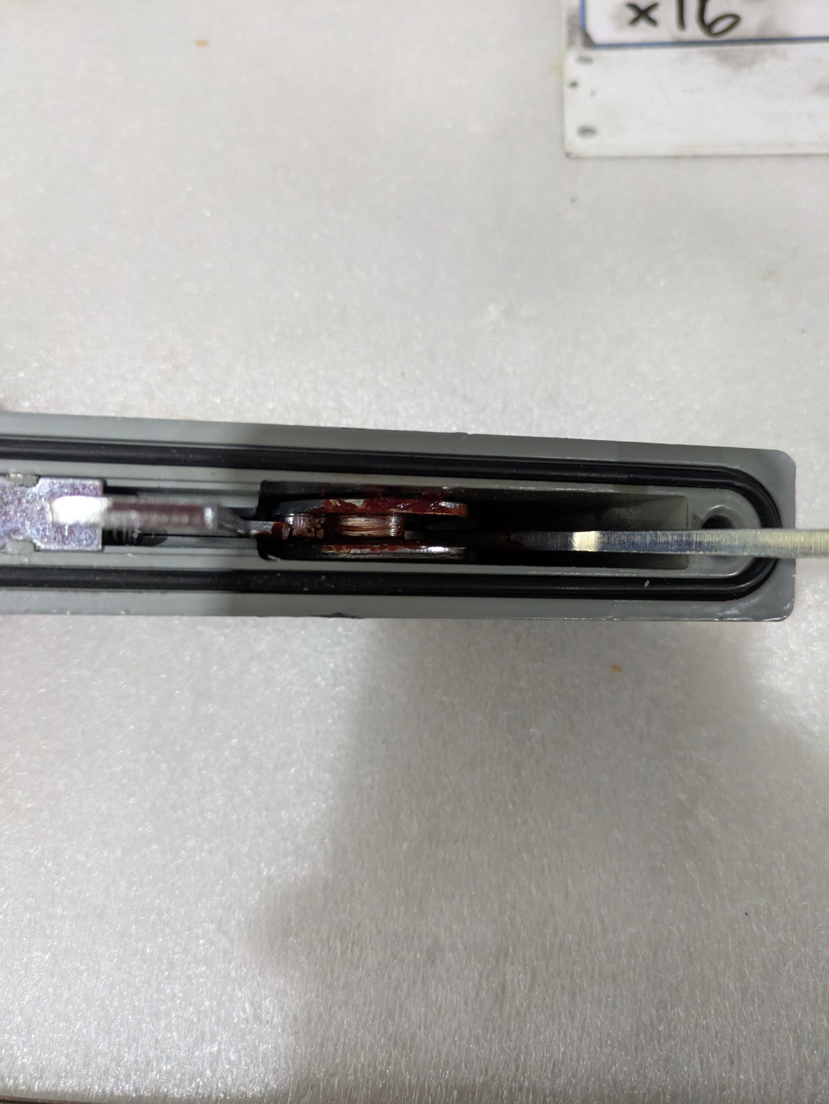 Eaton Flange Mount Operating Mechanism Handle ON OFF RESET Disconnect Switch