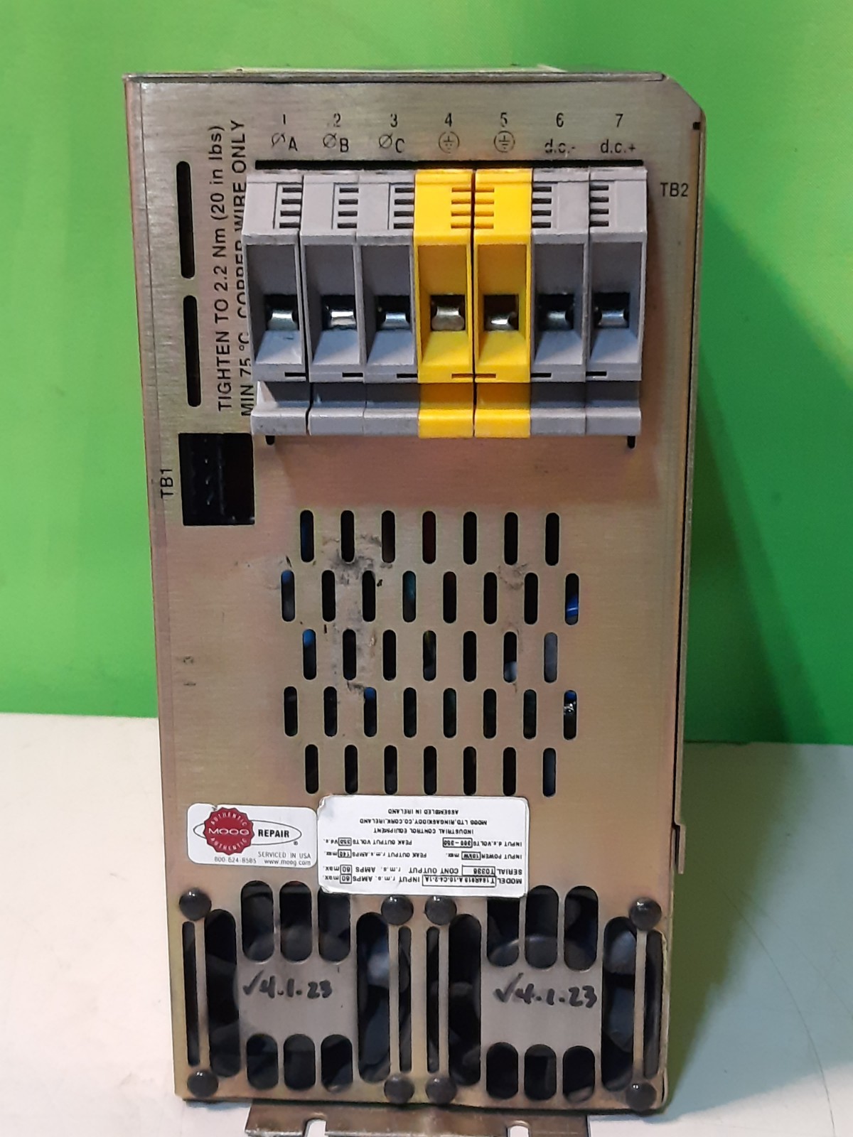 MOOG T164R919A-10-C4-2-1A Digital Motor Controller 18kW 300-350V Servo Drive
