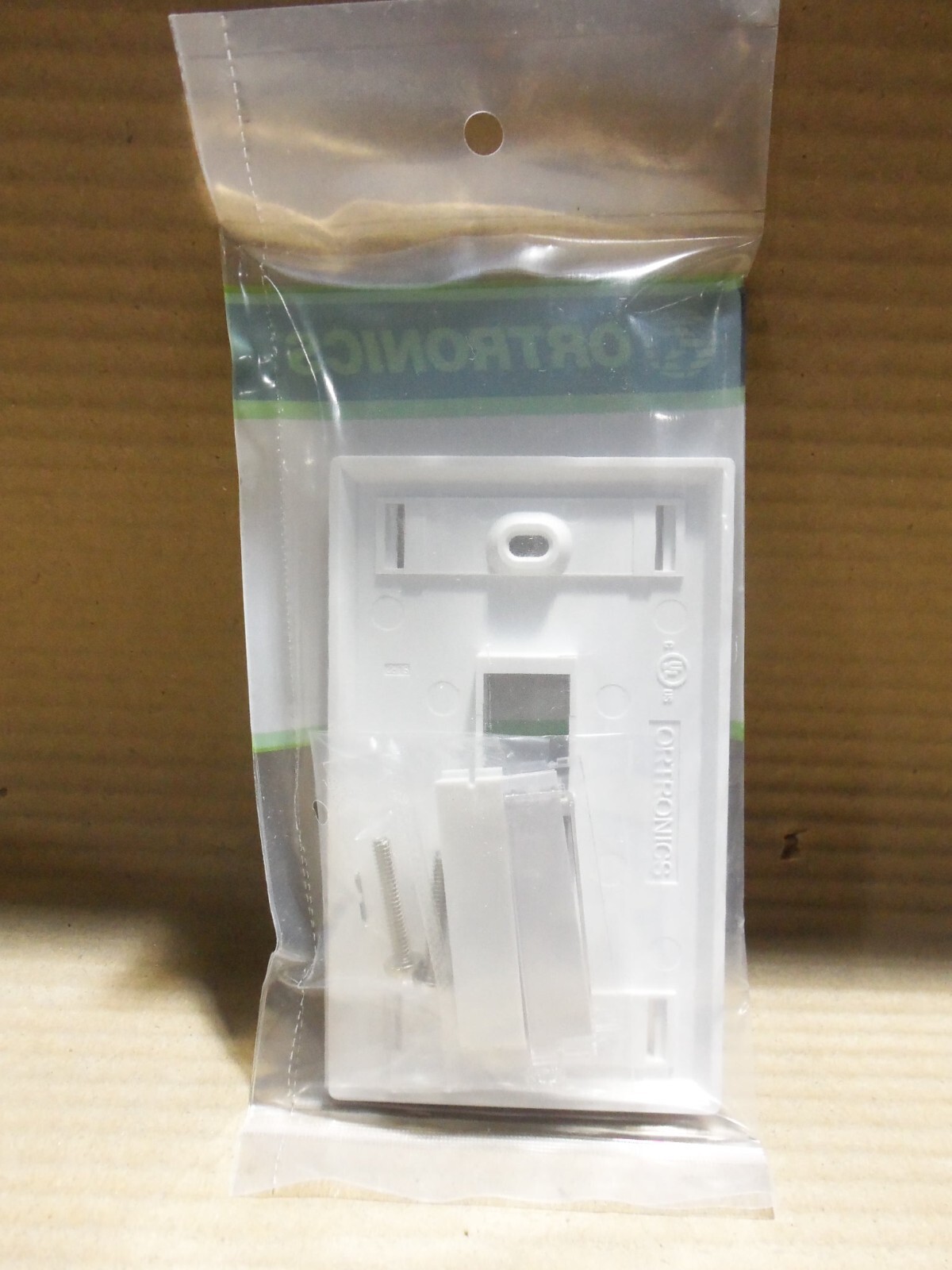 NEW LOT OF 8 ORTRONICS OR-KSFP2-88 FP KEYSTONE 2 HOLE SG WHITE