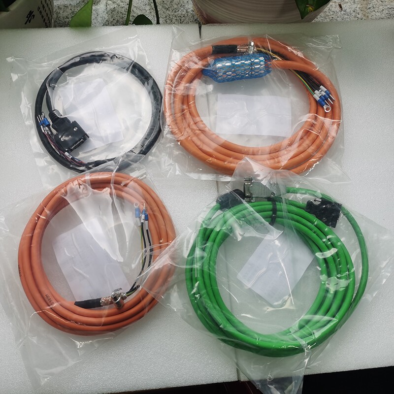 FAST DELIVERY PLC Mitsubishi cable RC50B new