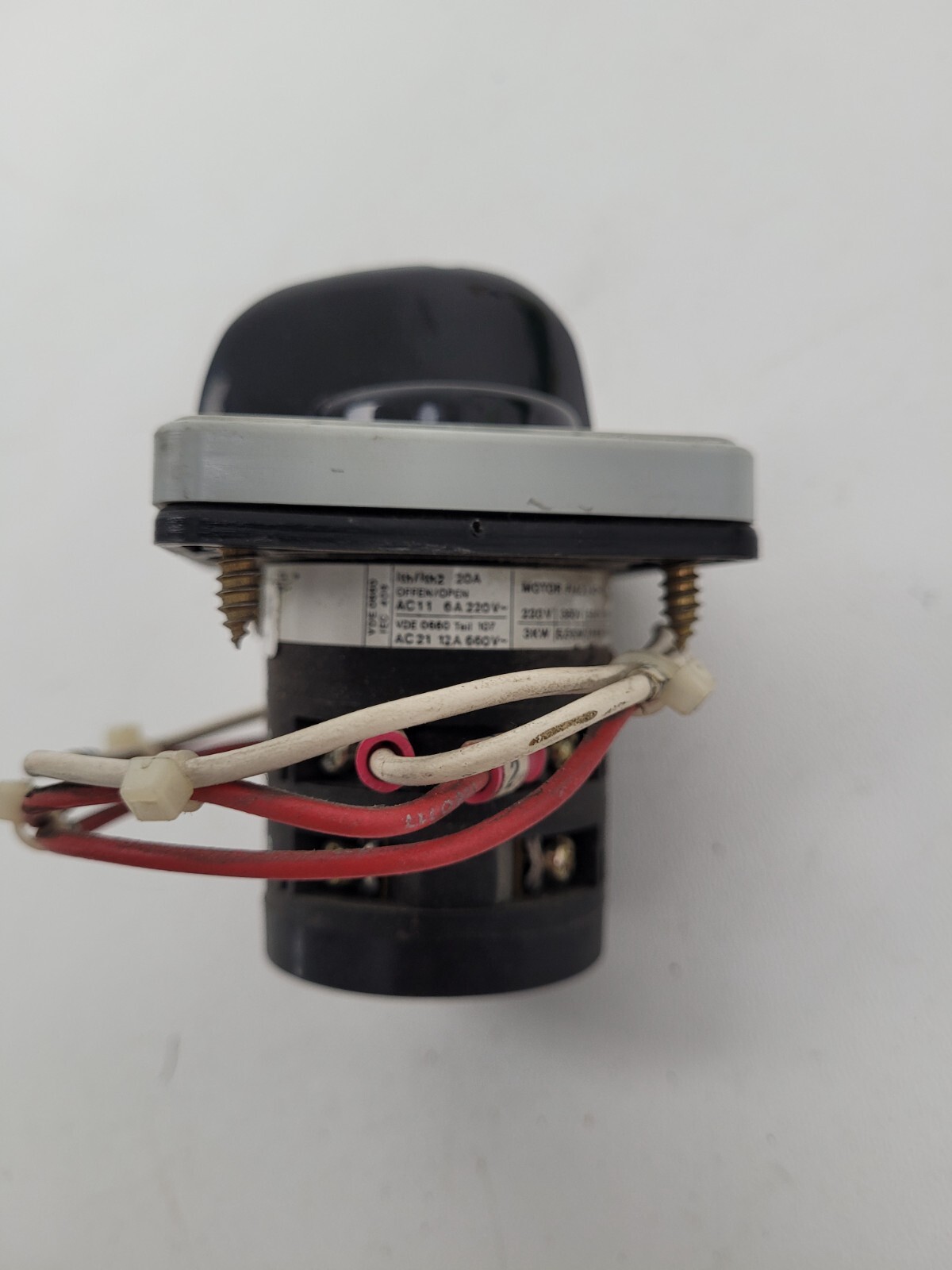 US1A276 Salzer 600V 15A Switch *NEXT DAY OPTION*