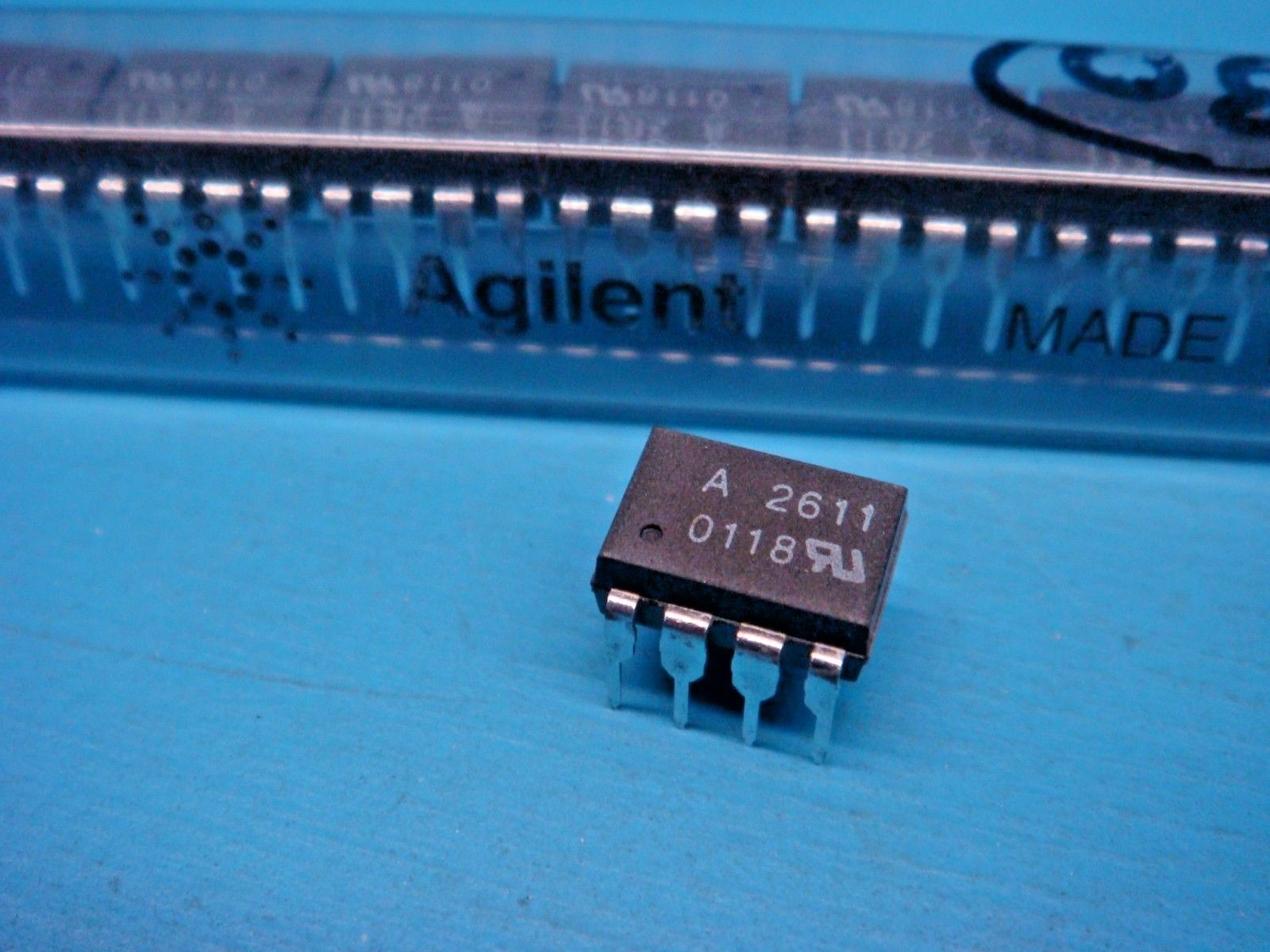 (1) AGILENT HCPL-2611 HIGH CMR HIGH SPEED TTL COMPATIBLE OPTOCOUPLER 8P DIP