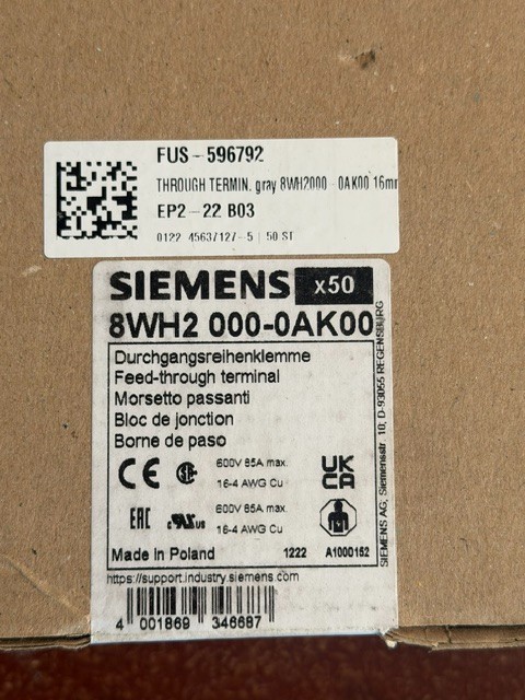 (50) Siemens 8WH2000-0AK00 Feed-Through Terminal 800V DIN Rail Lot of 50 New