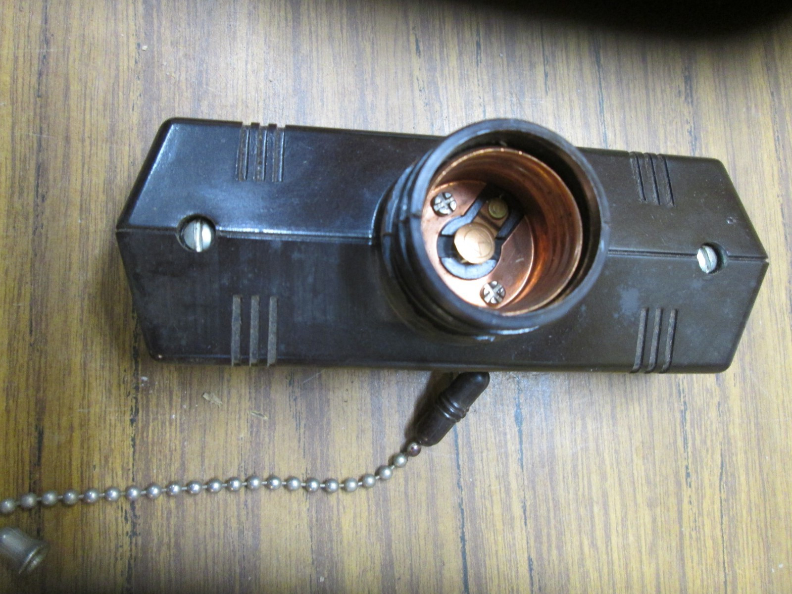 Bryant H192 Surface Wiring Mount Lampholder with Pull chain switch Made in USA