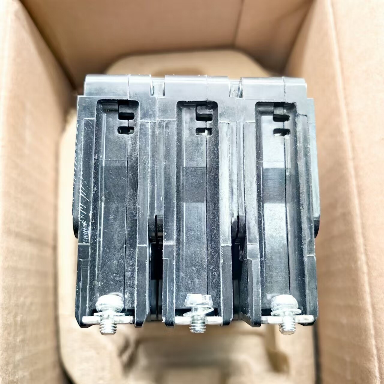 Schneider SQUARE D EJB34080 Circuit Breaker