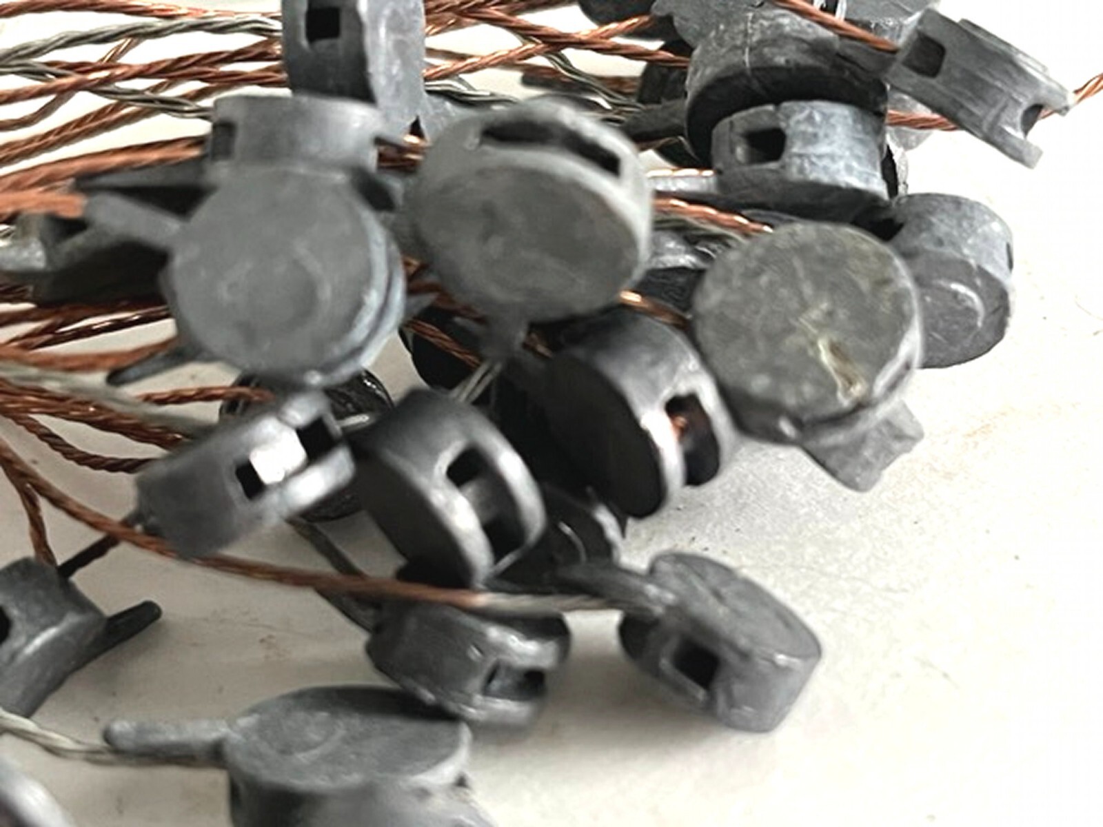 71 Round Security Lead Wire Meter Seals with 5-1/2 to 6″ Wires 3/8″ & 7/16″