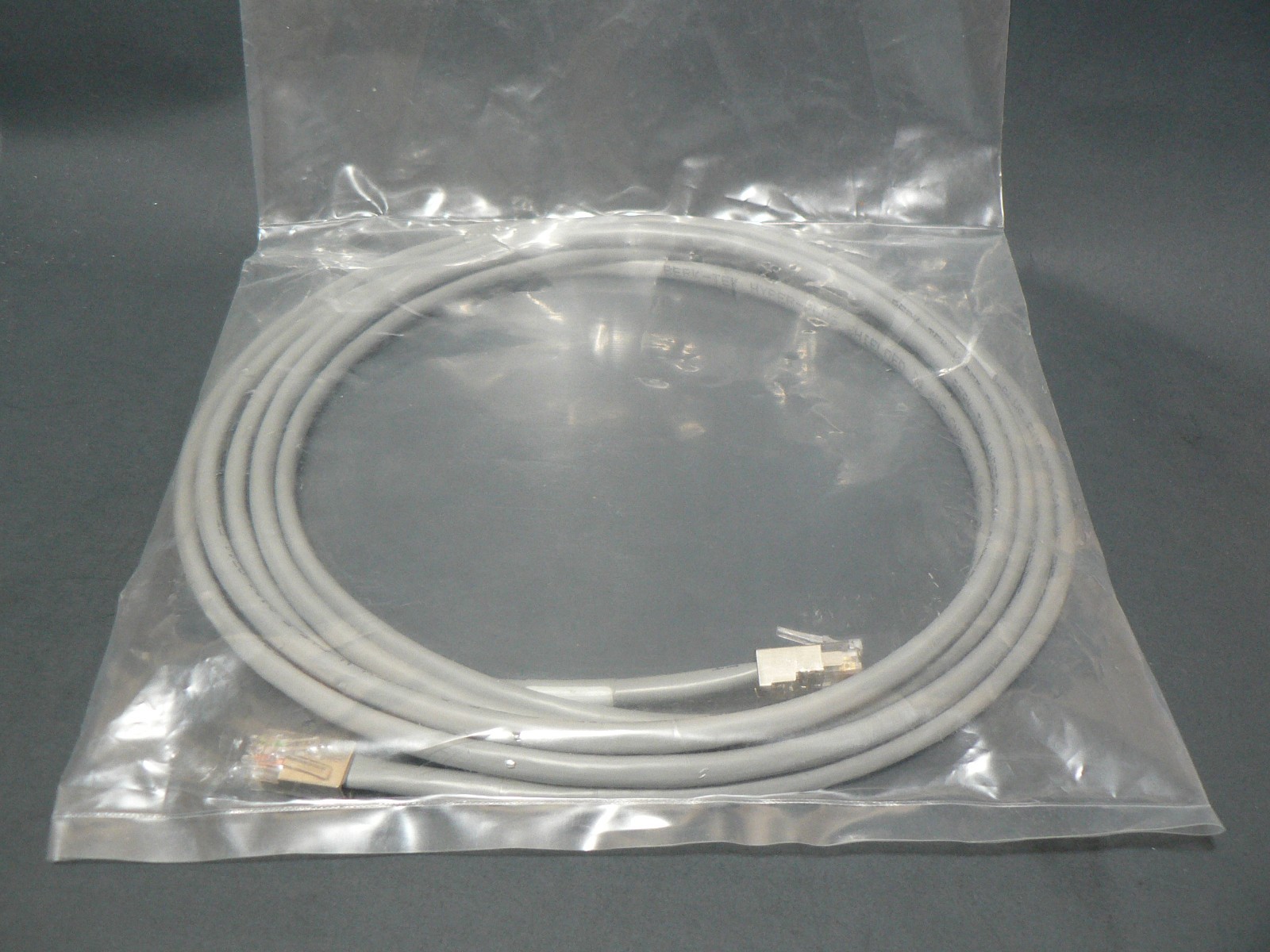 12 FT BERK-TEK HYPER-PLUS SHIELDED 24 AWG CAT5 LAN CROSSOVER CABLE BRAND UNKNOWN
