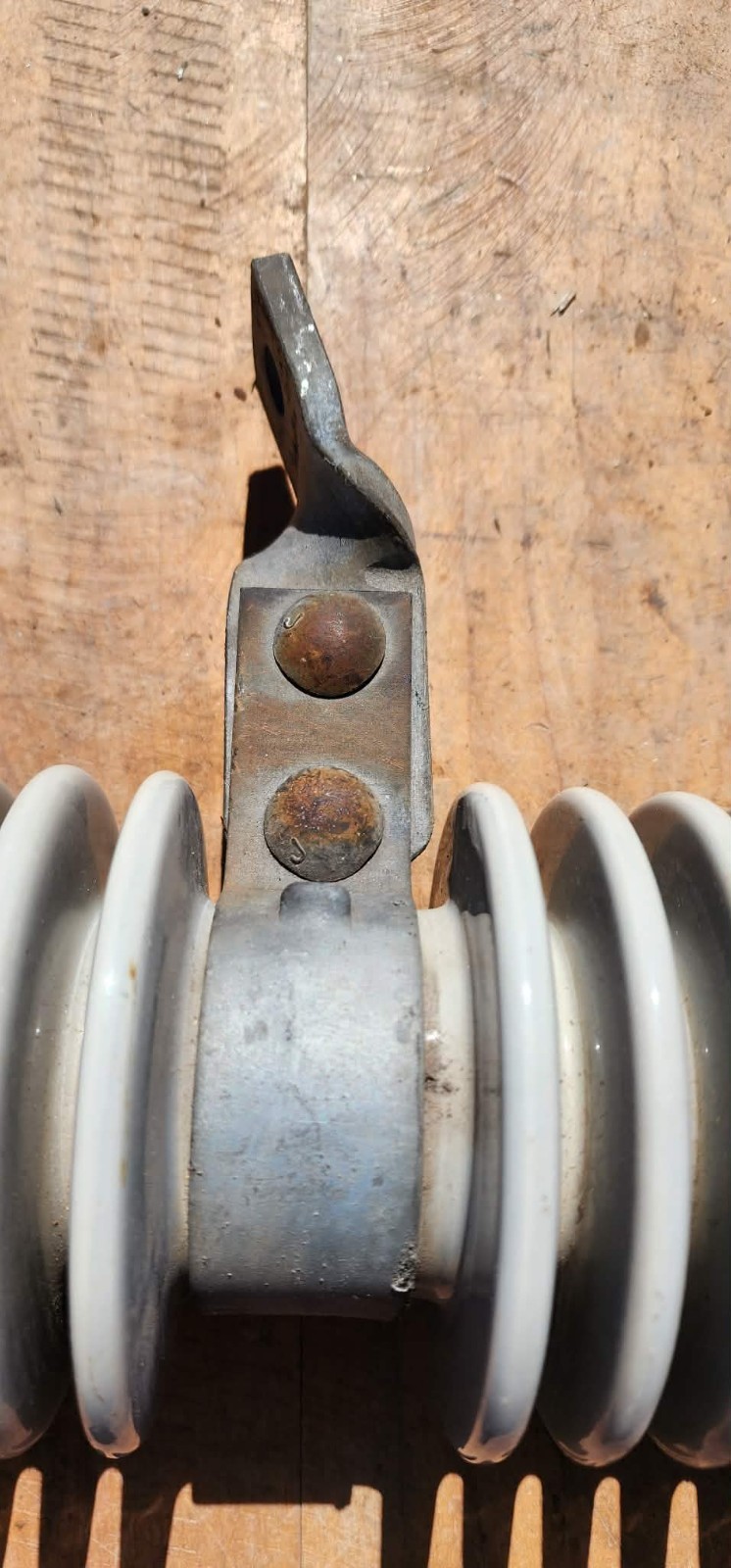 Joslyn 100/200A Polymer Deadend Strain Insulator Assembly w/ Clamp N.O.S.
