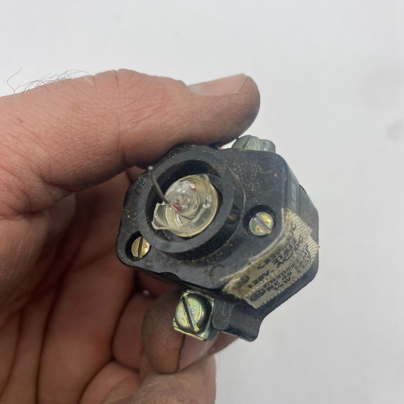 GENERAL ELECTRIC CR2940UC215J2 125V / CR2940UC215J2 115W (NO BULB) ⭐