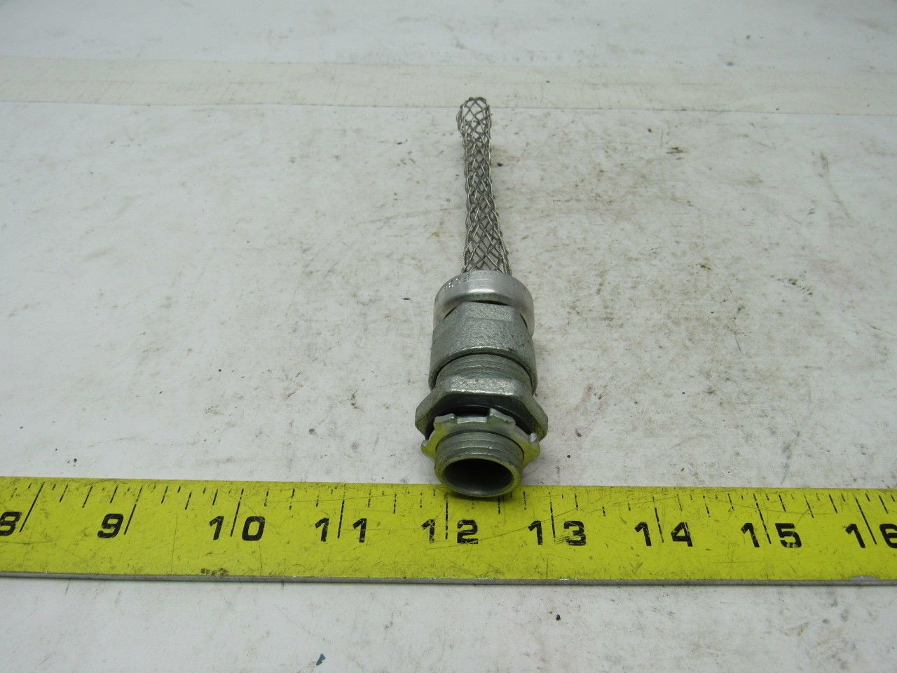 Bryant FC38 Cable Strain Relief 1/2″ Straight Male Connector Lot of 4