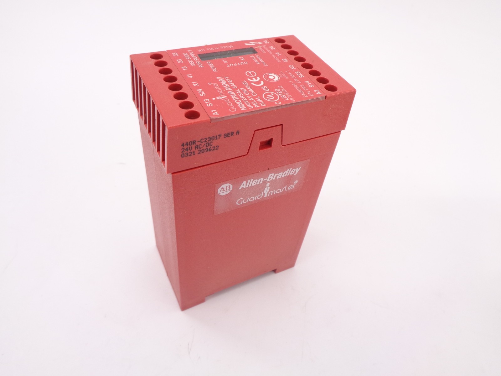 ALLEN BRADLEY 440R-C23017 SER. A 24VAC/DC (WH) NSMP