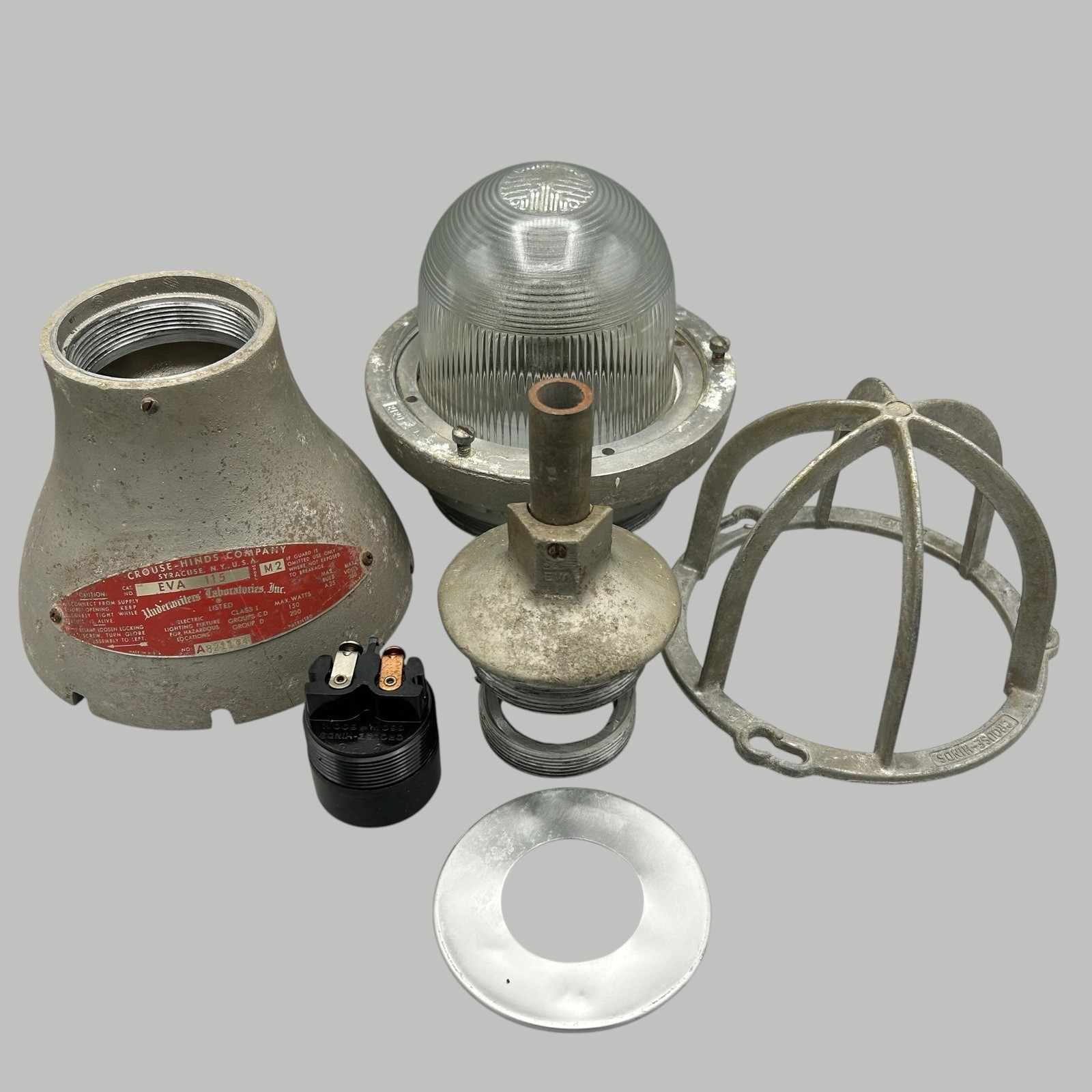 Vtg Crouse-Hinds Industrial Light EVA115 M2 Hazardous Locations Explosion Proof