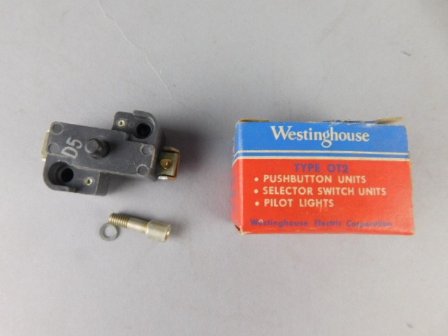 Westinghouse 369D696GO2 Contact Block (NC)0T2D – NEW Surplus!