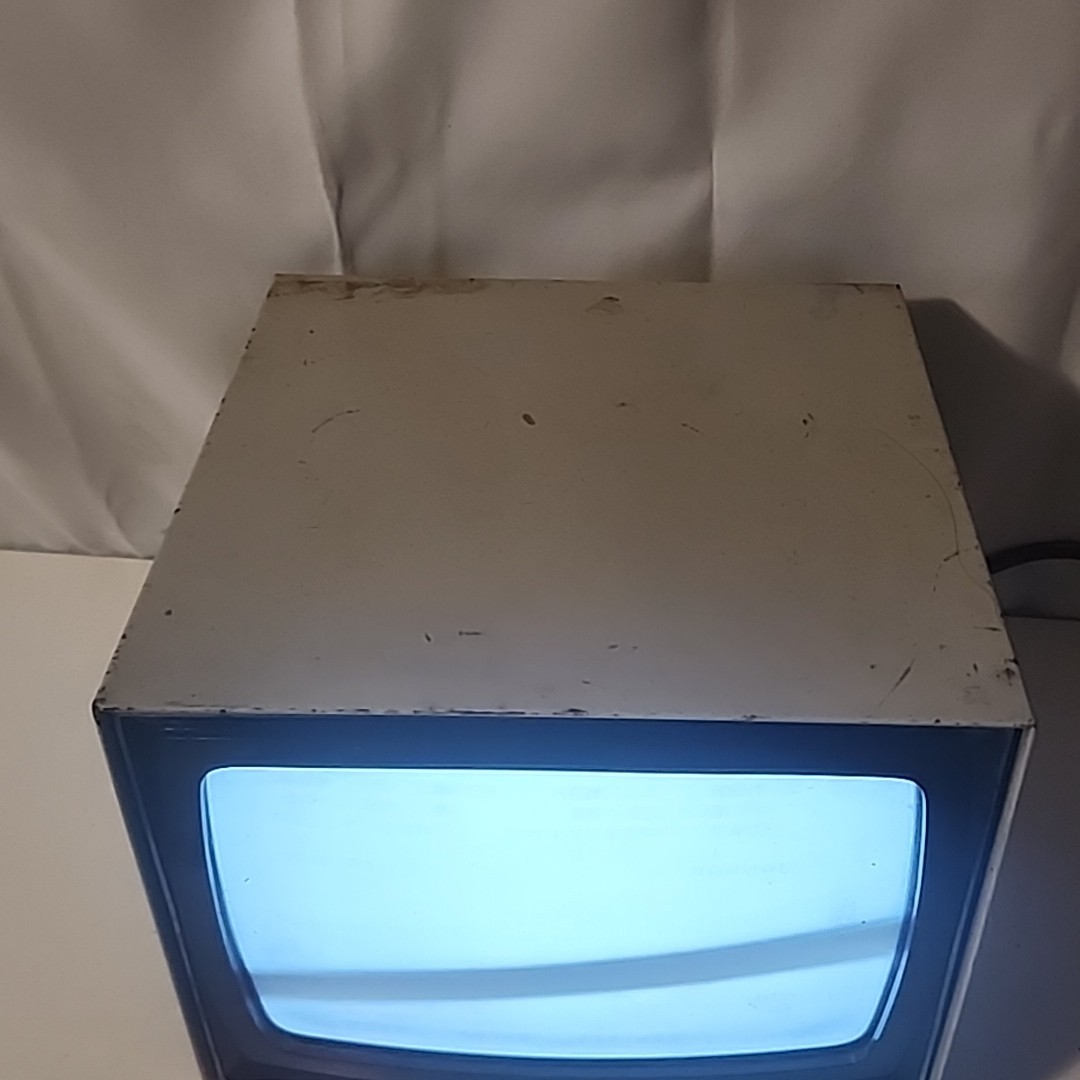 Vintage Gaming Monitor ElectroHome Video Movie TV Set | Made In Canada | Read