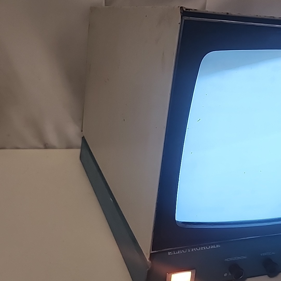 Vintage Gaming Monitor ElectroHome Video Movie TV Set | Made In Canada | Read