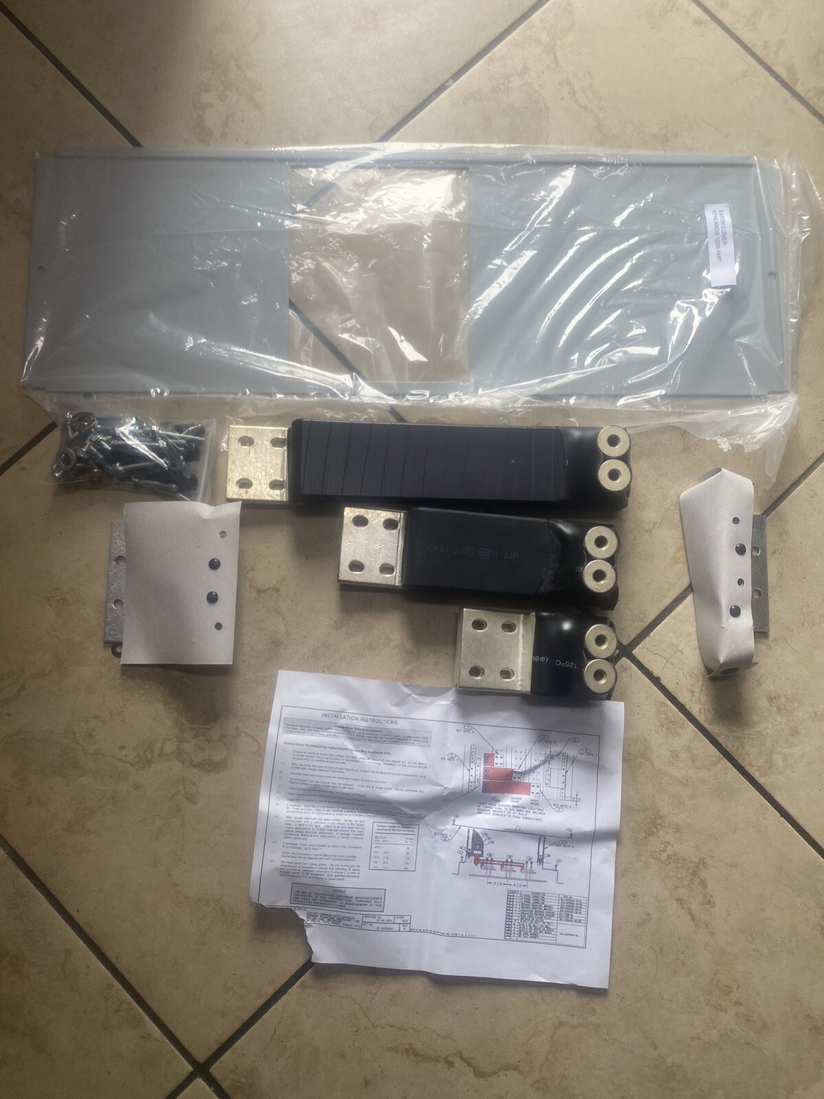 EATON CUTLER HAMMER W.H KPRL4ND MOUNTING HARDWARE KIT 800/1200 ND Or PDG FRAME.
