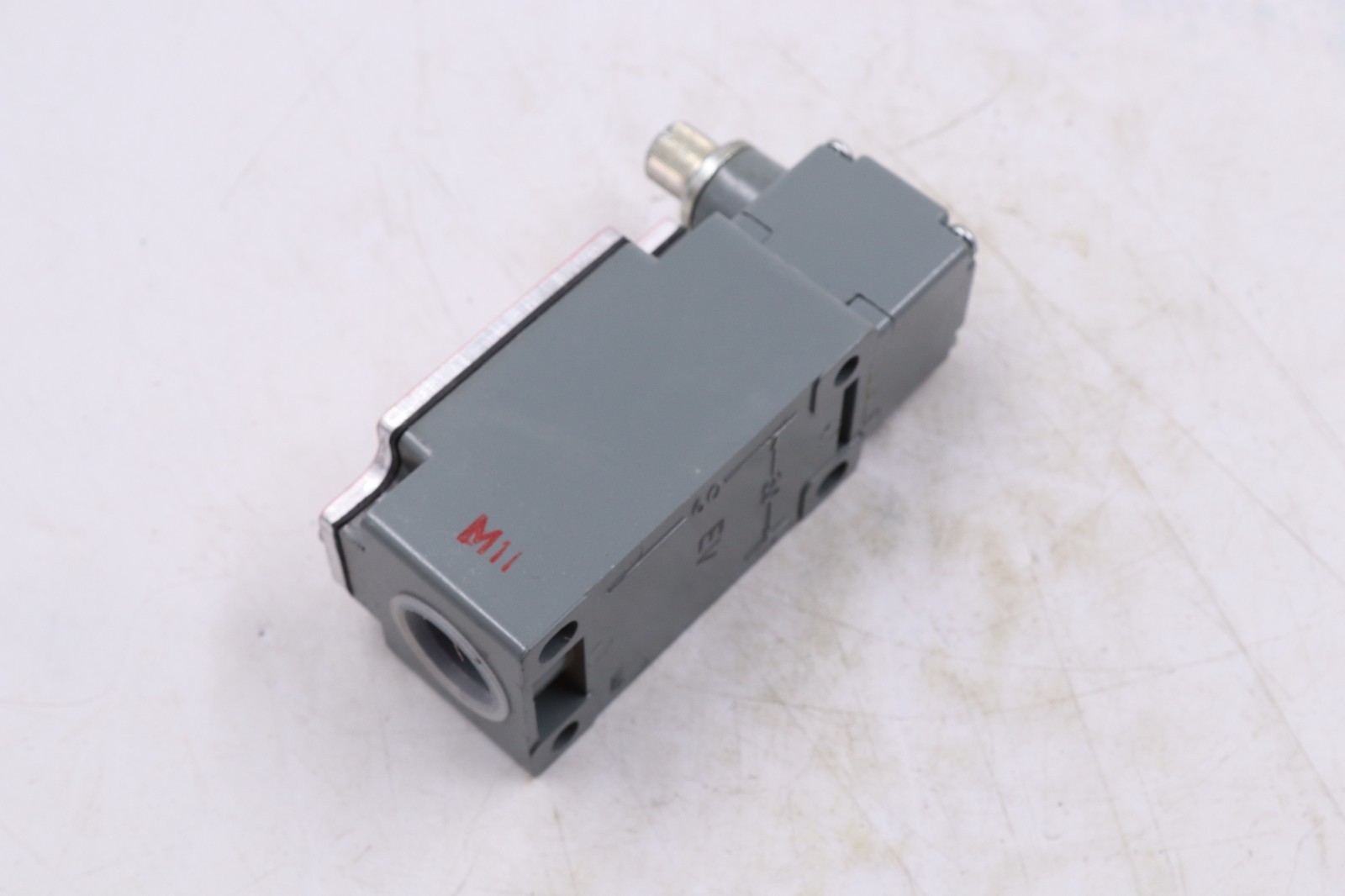 SQUARE D 9007 BD-10L MADE IN ITALY