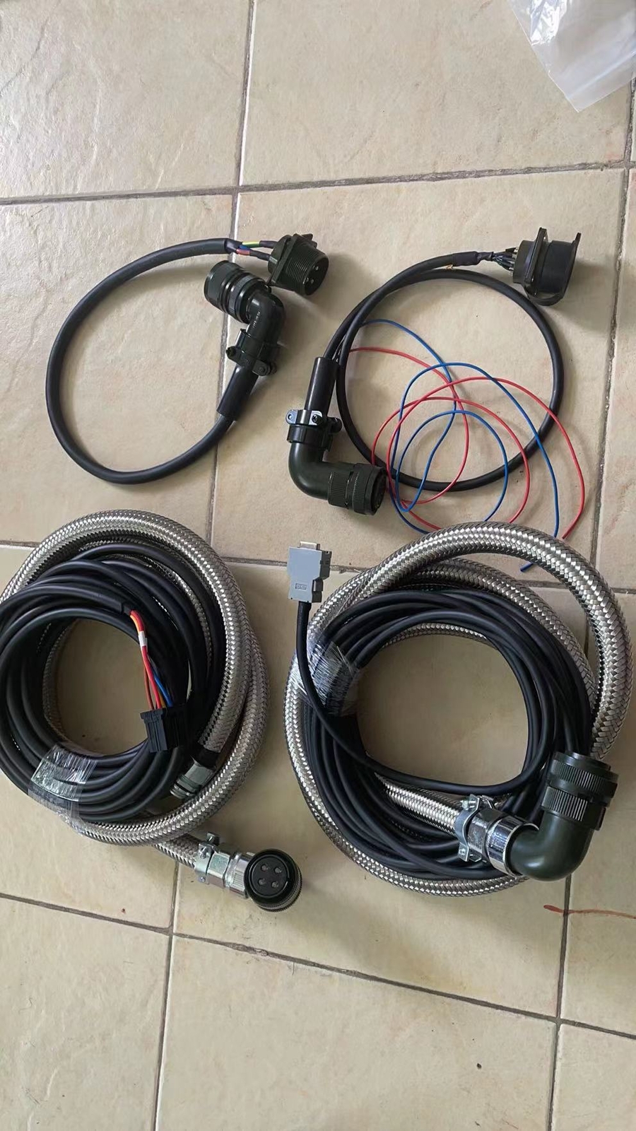 Mitsubishi cable PWCNS4-2LS-125 NEW FREE EXPEDITED SHIPPING