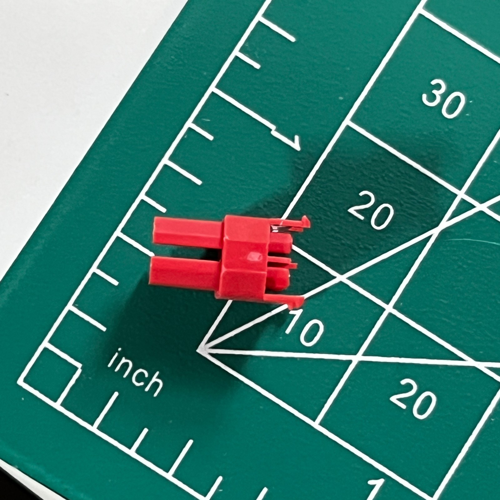 Lot of 488 PCS of AMP AIRS-0039: Red Insulated Wire/Pin Housing, As pictured