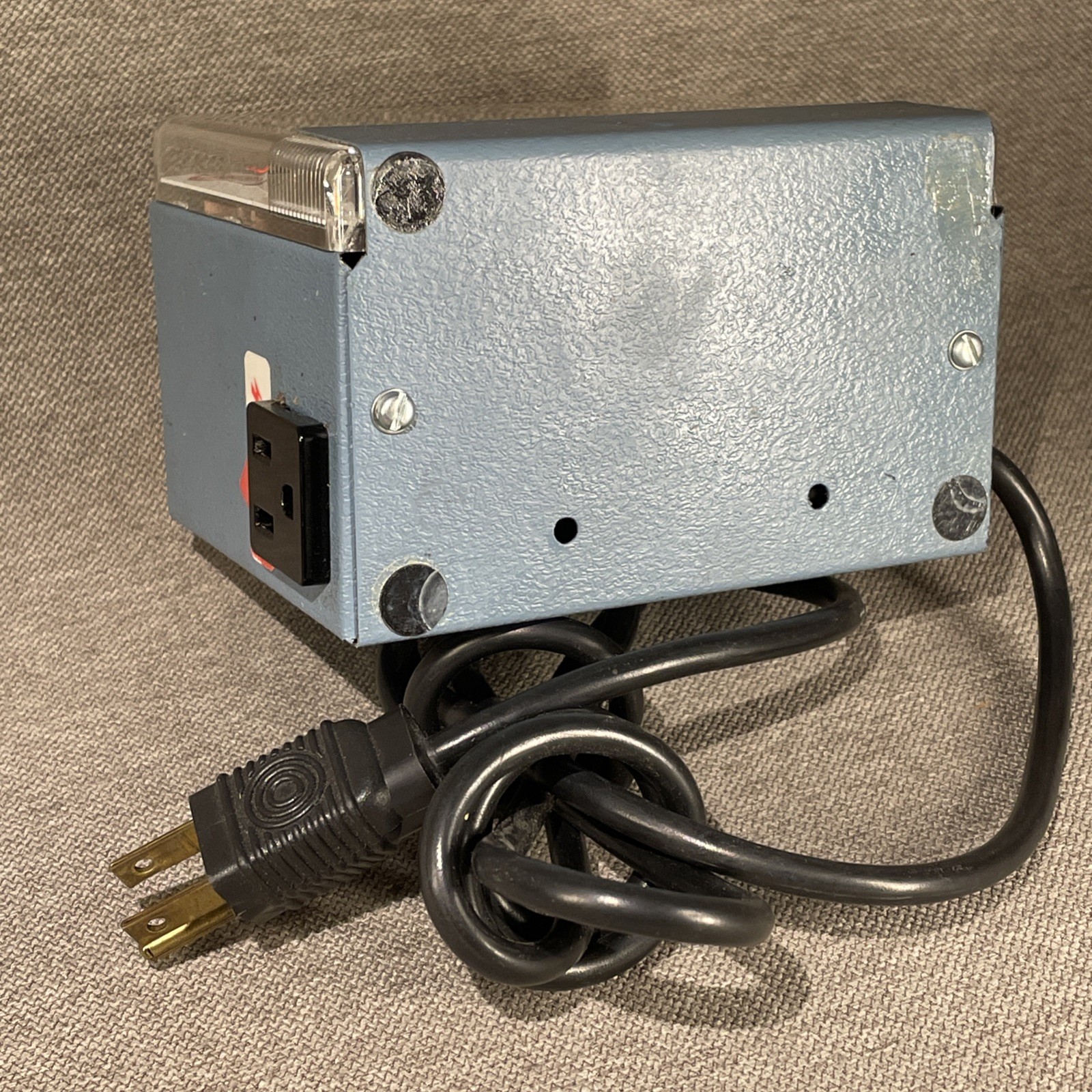 VIZ Test Equipment – VIZ AC RMS Voltage Power Line Monitor Meter VW-120C