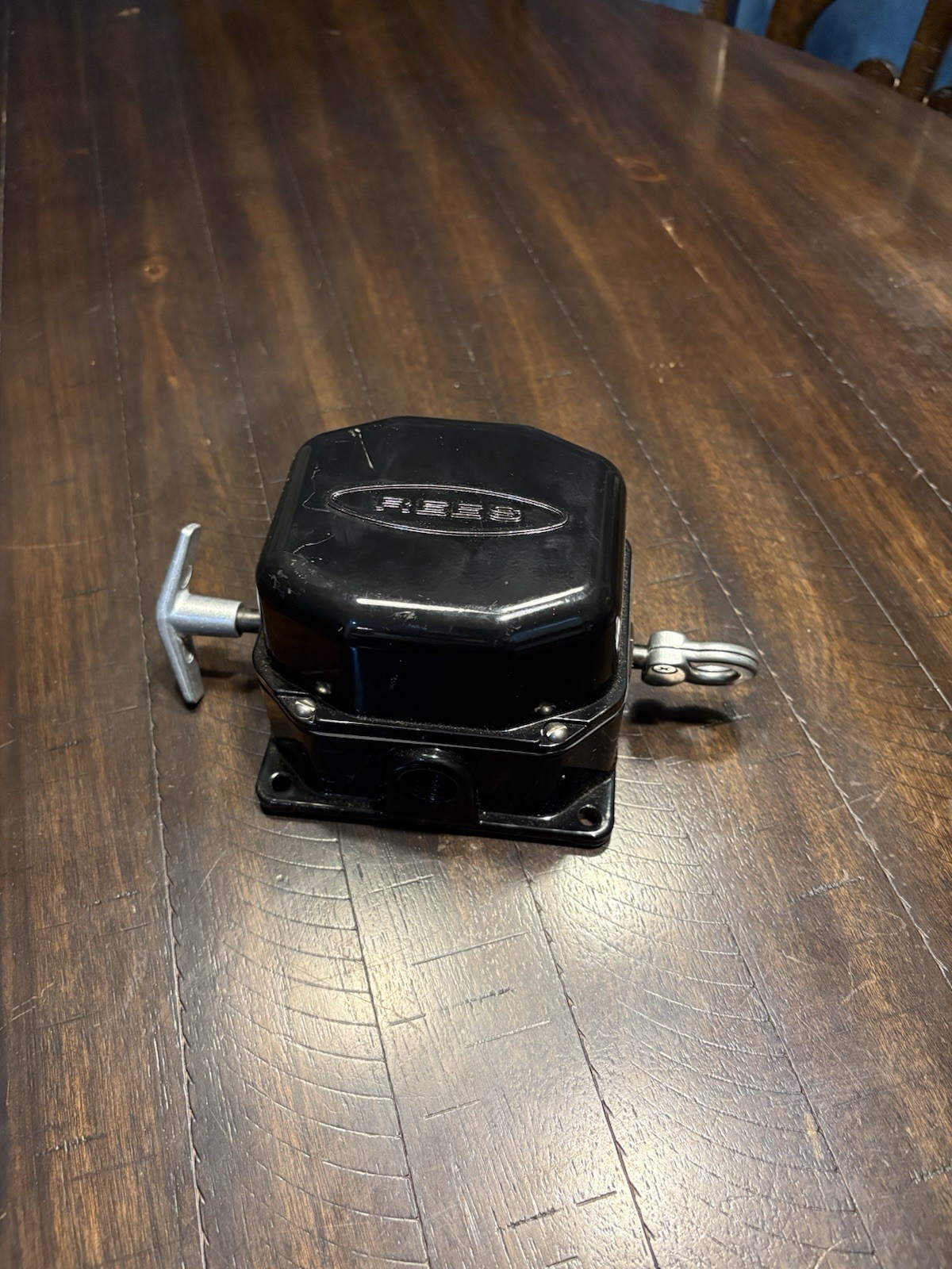 NEW REES 04944-200 CABLE OPERATED SWITCH -BLACK A60 AC15