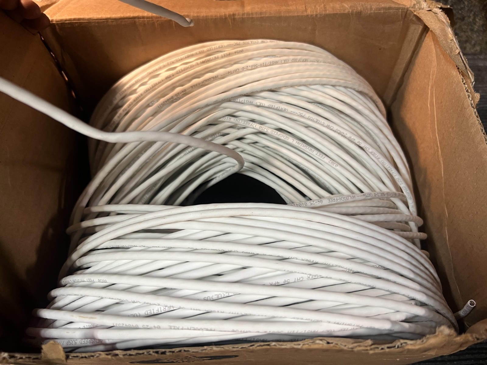 Prysmian 6133713-17F GenSPEED 5350 White 24/4 1000′ Cat5e Riser Cable Ethernet