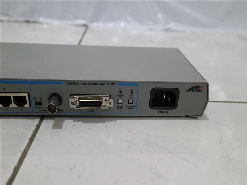 Allied Telesyn CentreCOM AT-MR820TR MR820TR 8-Port Hub Micro Repeater NOB