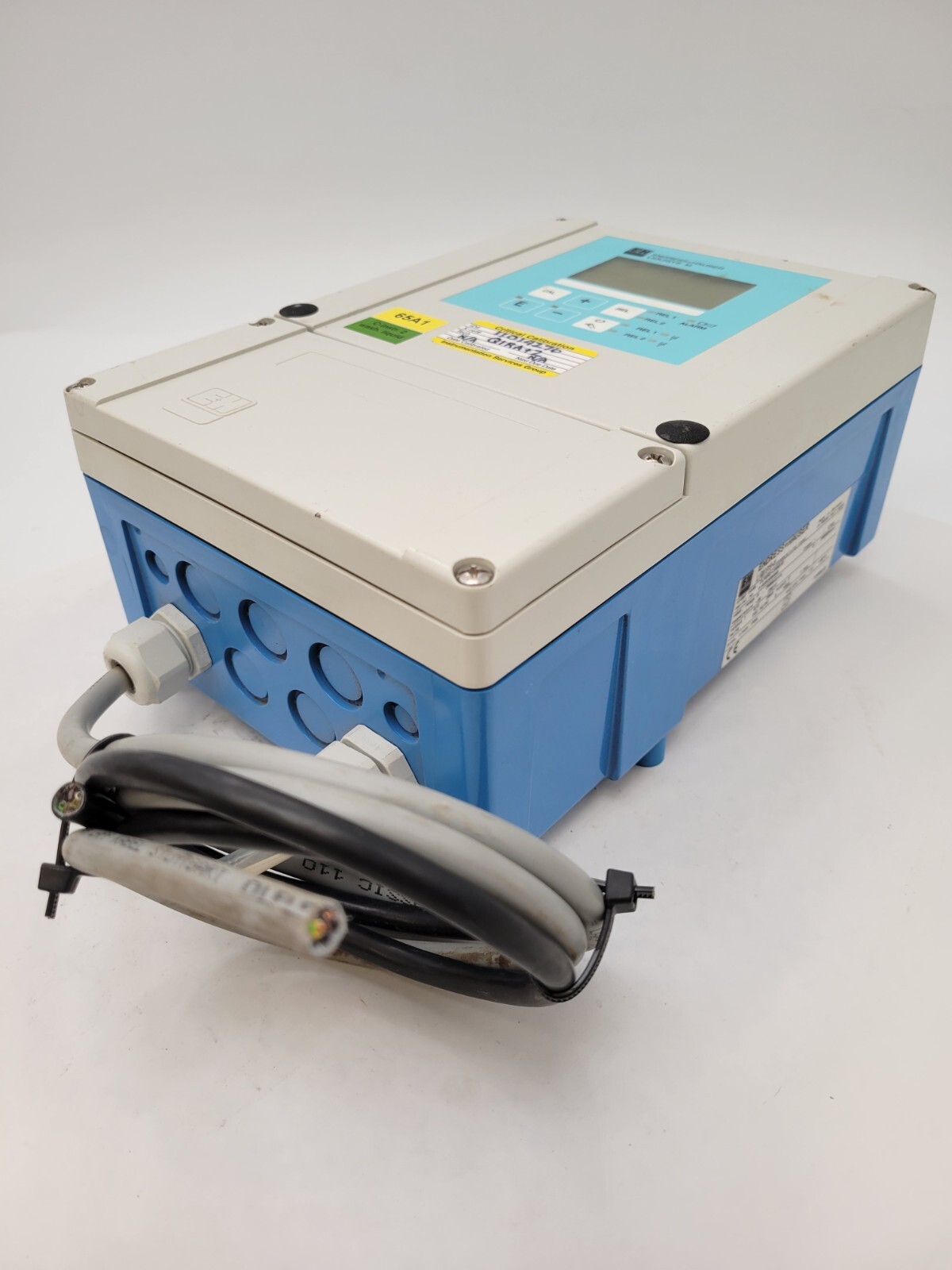 Endress Hauser CLM253-CS8010 Liquisys Conductivity Transmitter 24V 0-2000 MS/CM