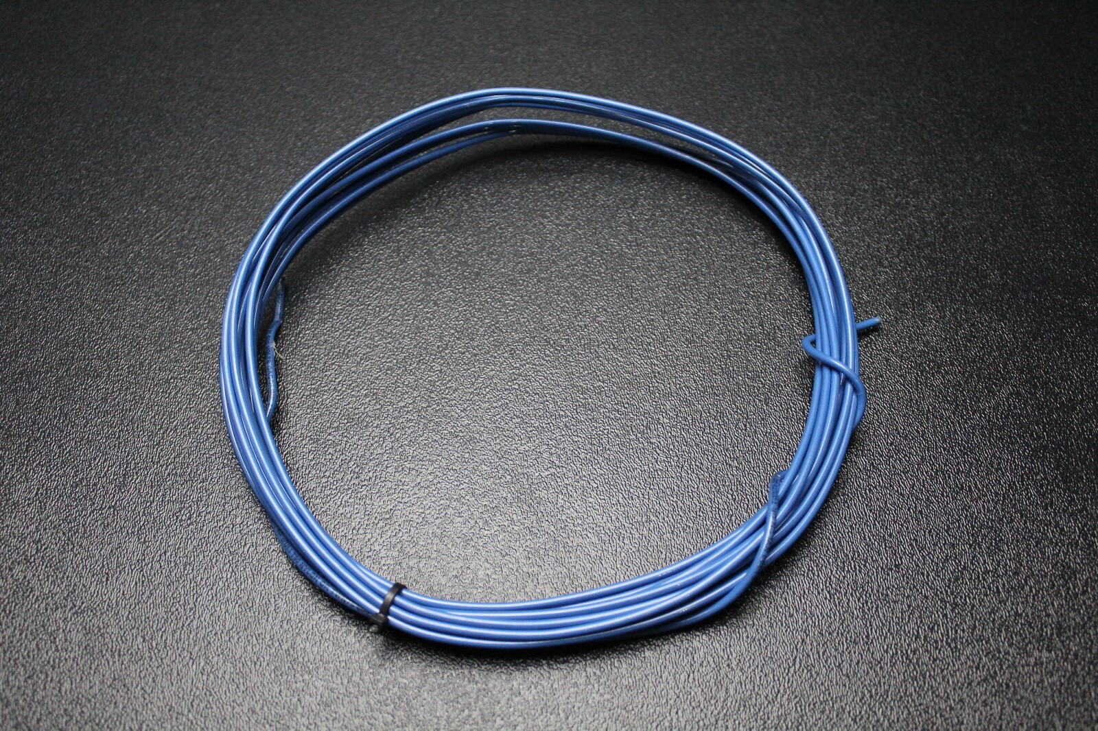 12 GAUGE THHN WIRE SOLID BLUE 15 FT THWN 600V 90C BUILDING MACHINE CABLE AWG
