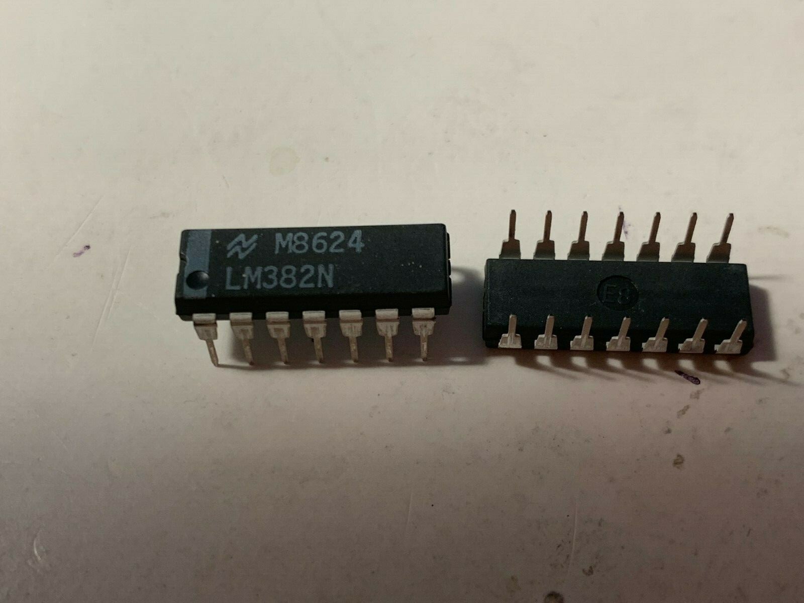 National LM382N Low Noise Dual Preamp I.C. – NOS, DIP-14.