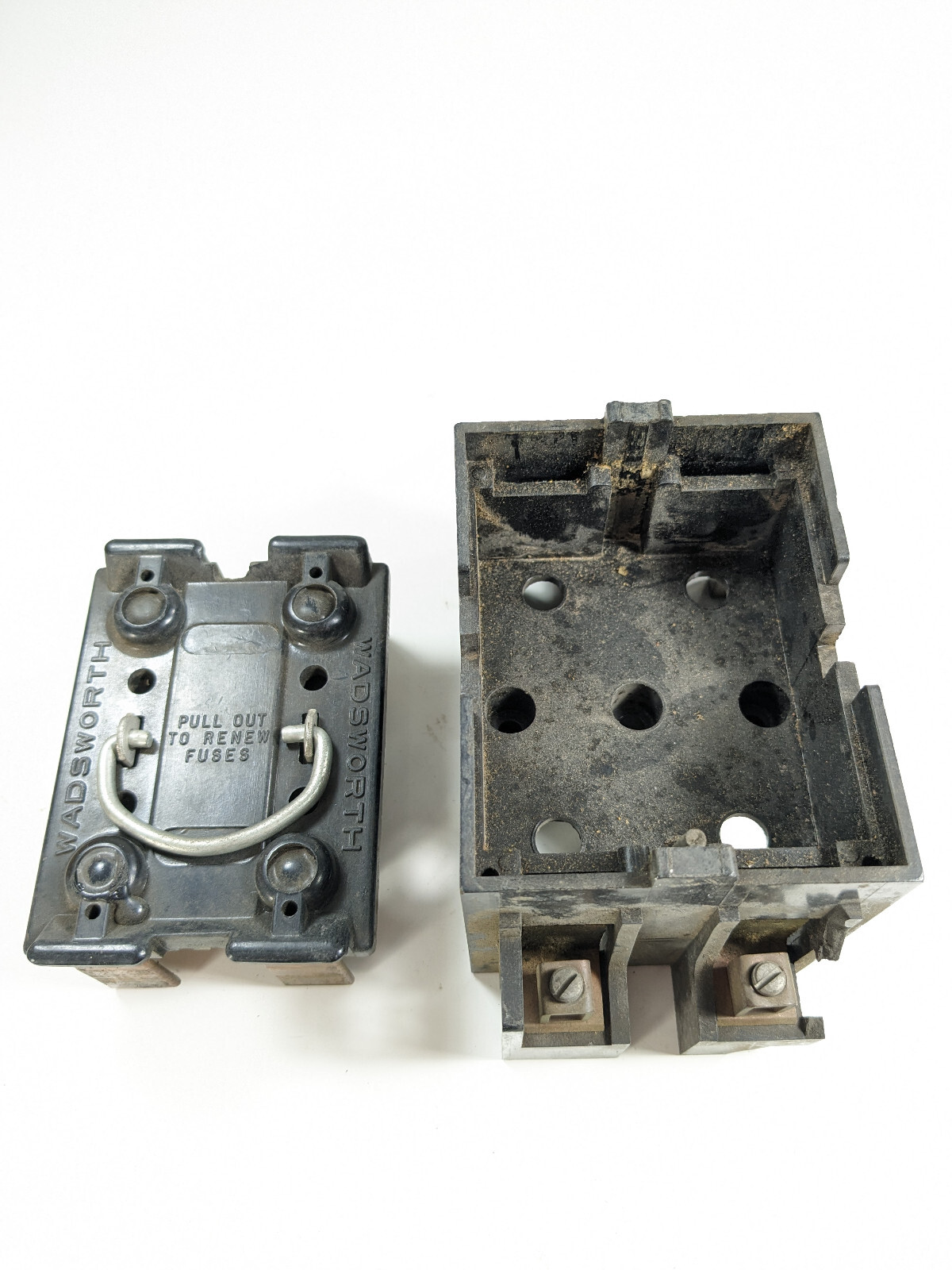 WADSWORTH 8038 30A FUSE HOLDER AND BOX 240 VAC