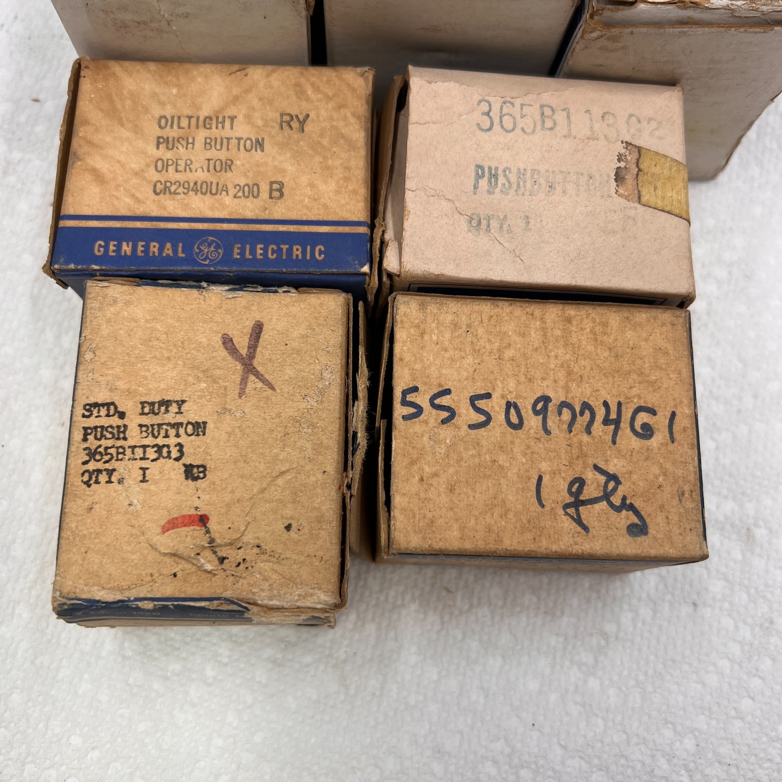 LOT 10 NEW NOS GE Pushbutton Units CR2940UA200B 365B113G4 CR2940UA200C 365B113G2