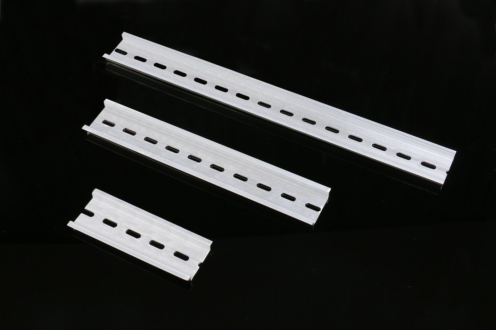 GEYA 35mm Width Din Rail Aluminum Alloy Slotted Rail 10cm 15cm 20cm 30cm Length