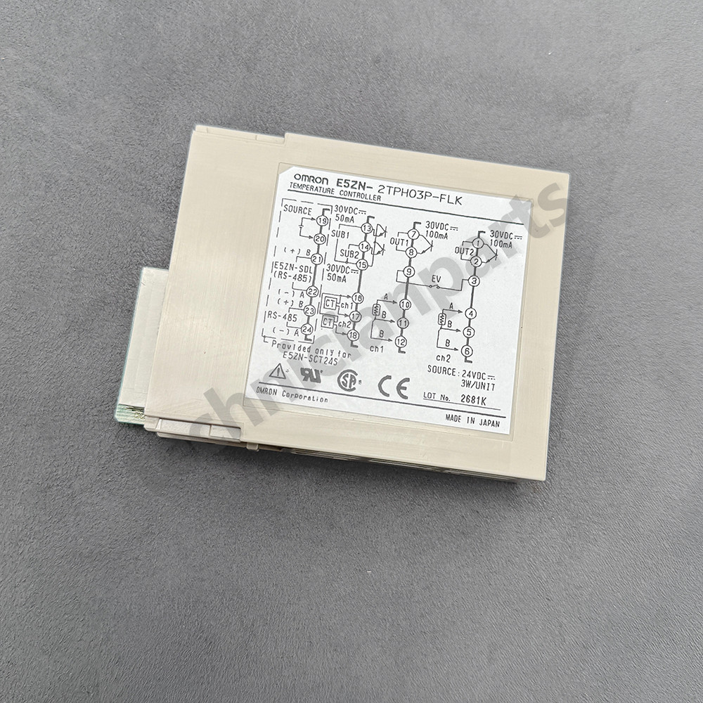 Brand New 1pcs E5ZN-2TPH03P-FLK for OMRON Temperature Controllers 24VDC