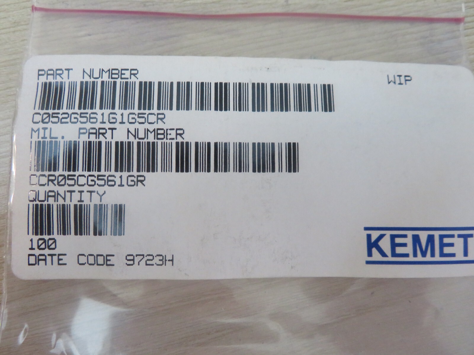 (1 PC) CCR05CG561GR / C052G561G1G5CR KEMET