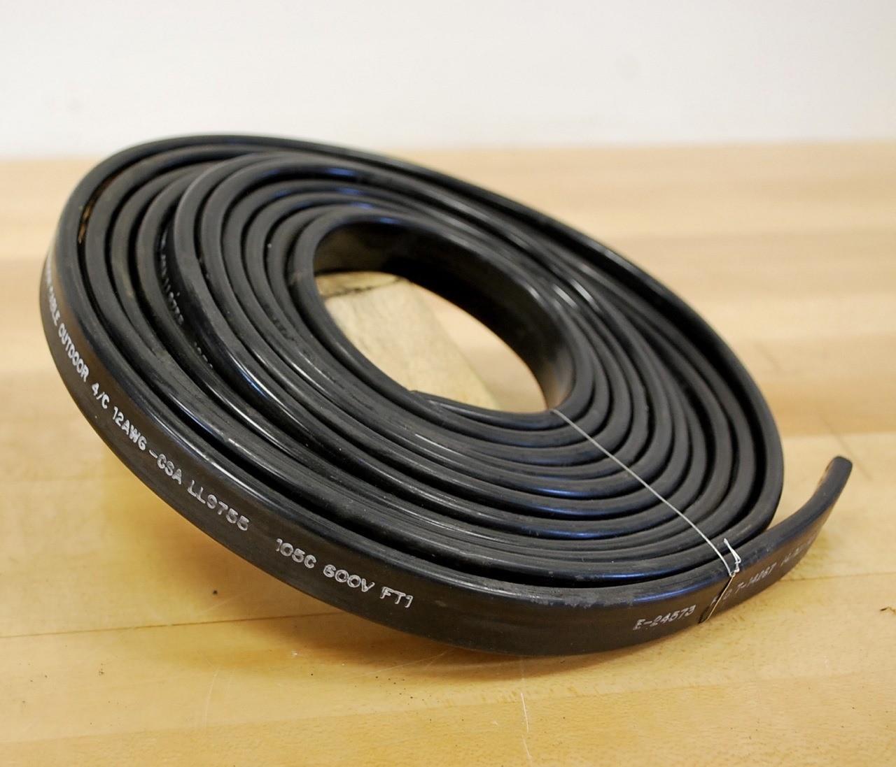 Festoon PVC T-14267, 14 Foot, 105C 600V VW-1 12AWG 600V Outdoor – NEW