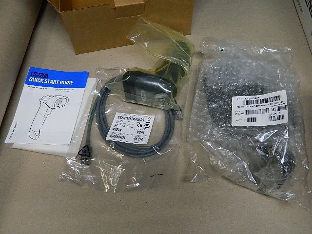Zebra Symbol LS2208-SR20007R-4R Bar Code Scanner with Hardware and Stand NEW