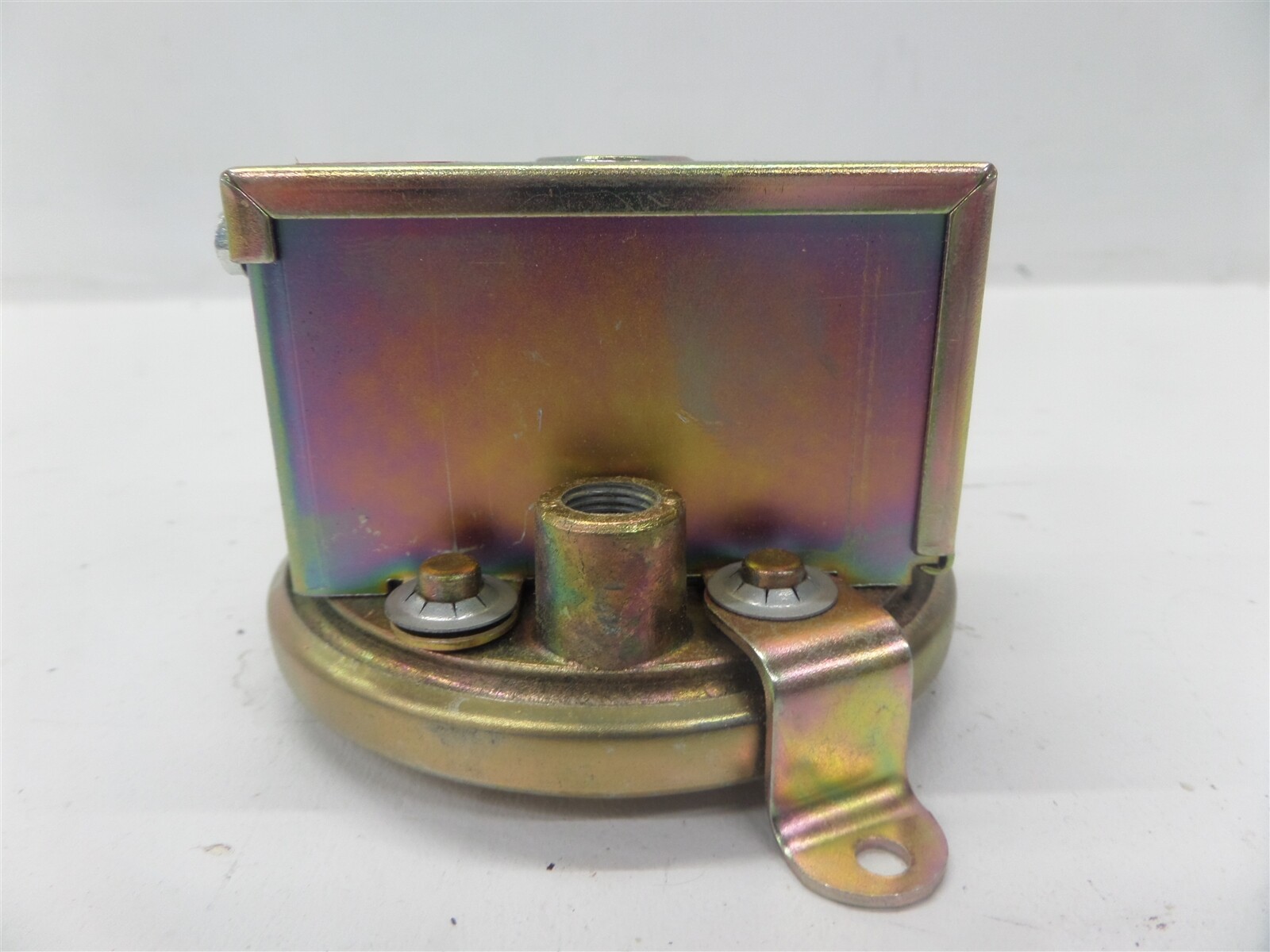 Dwyer Series 1900 Pressure Switch 1910-0