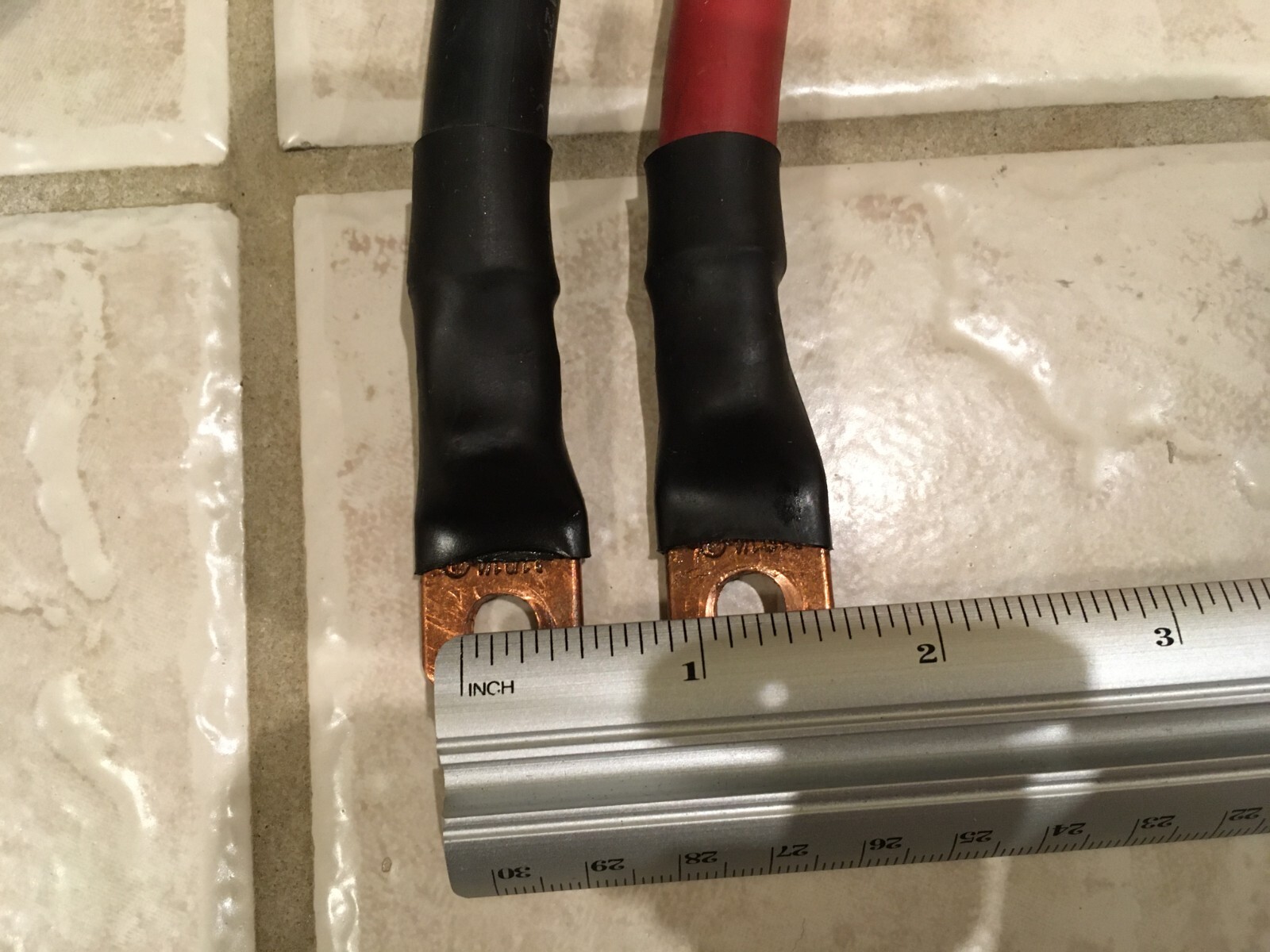 Six 1/0 AWG 0 Gauge Copper Battery Cable (14″) & Copper Lugs – Solar/Inverter