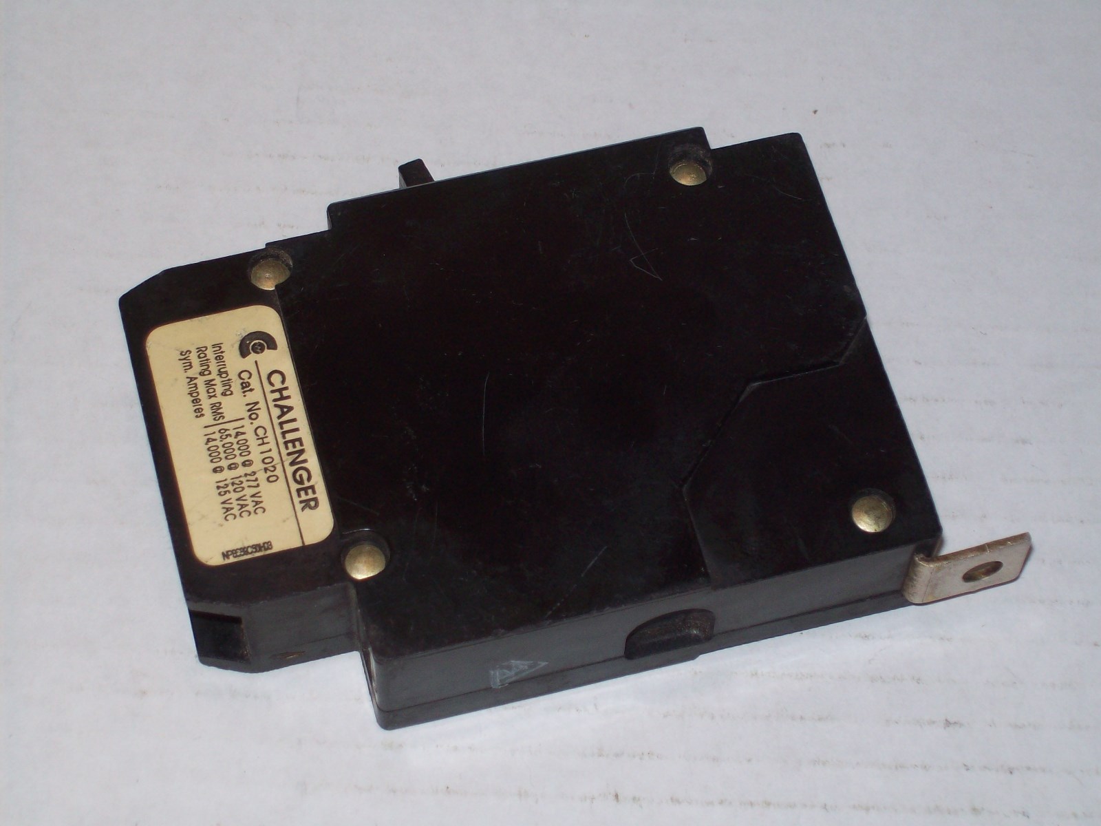 CHALLENGER CH1020 20A 277VAC 125VDC 1 POLE CIRCUIT BREAKER P753A