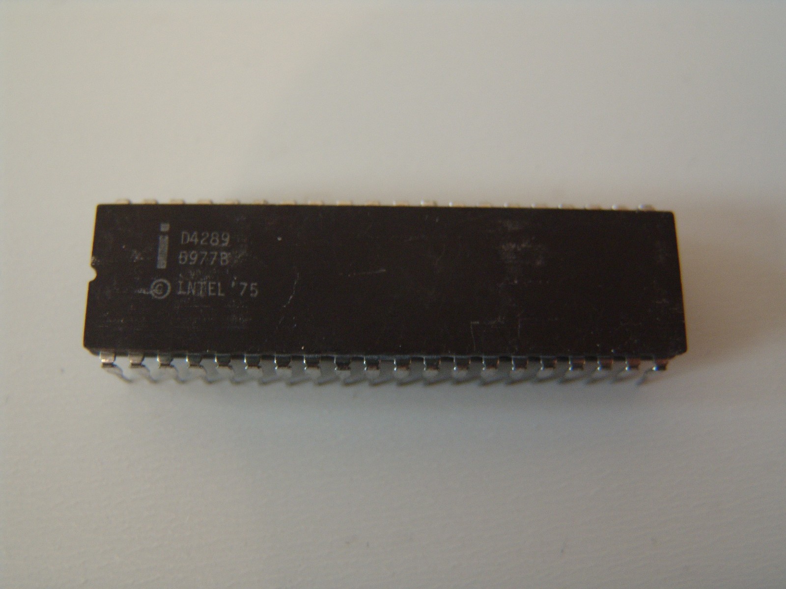 Intel D4289 Inmtegrated Circuit Malaysia D/C 7831 NEW OLD STOCK