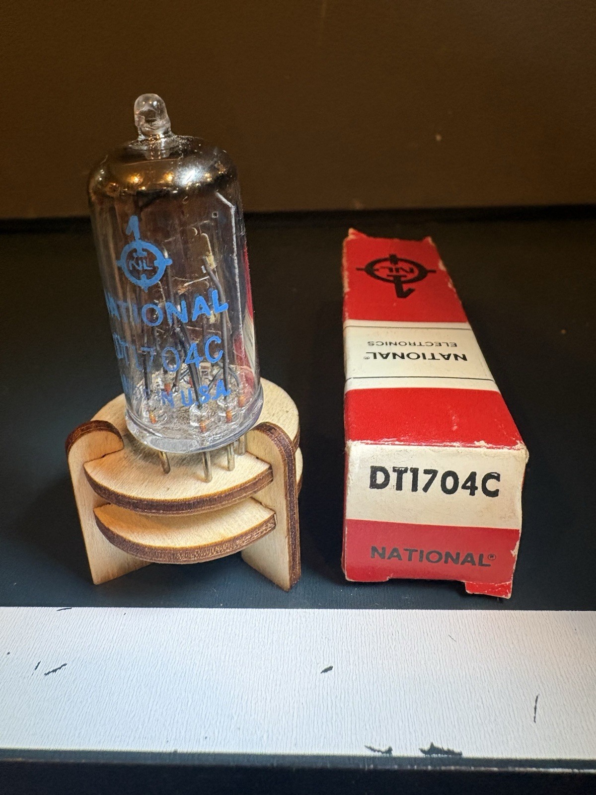 National Electronics USA DT 1704 C Digivac Seven Segment VFD Tube 🎧