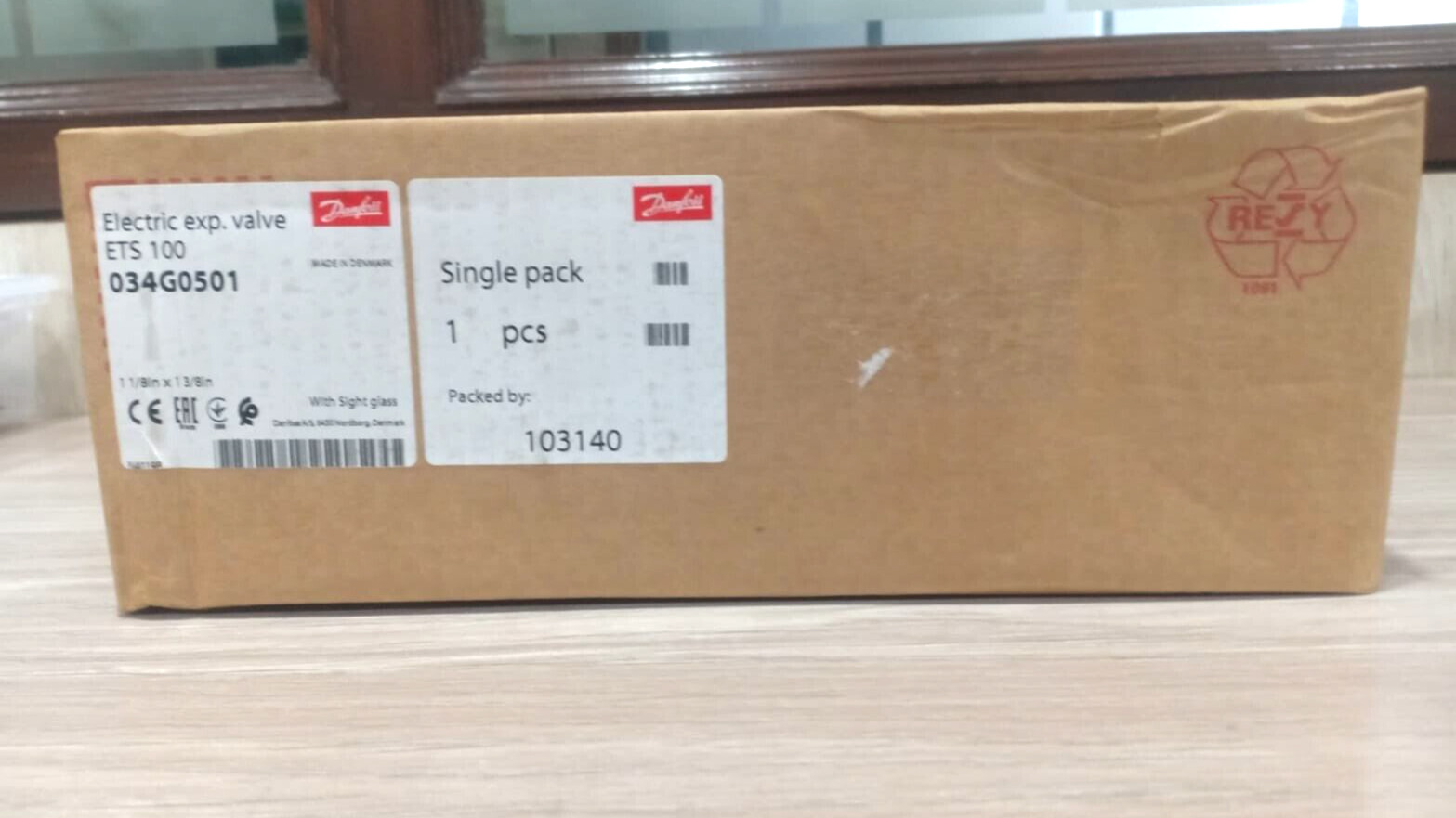 1PC Danfoss ETS 100 034G0501 Electric expansion valve- Brand NEW
