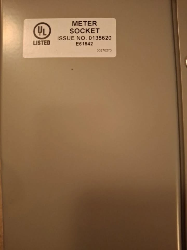 EATON CORPORATION METER SOCKET (NEW IN BOX)