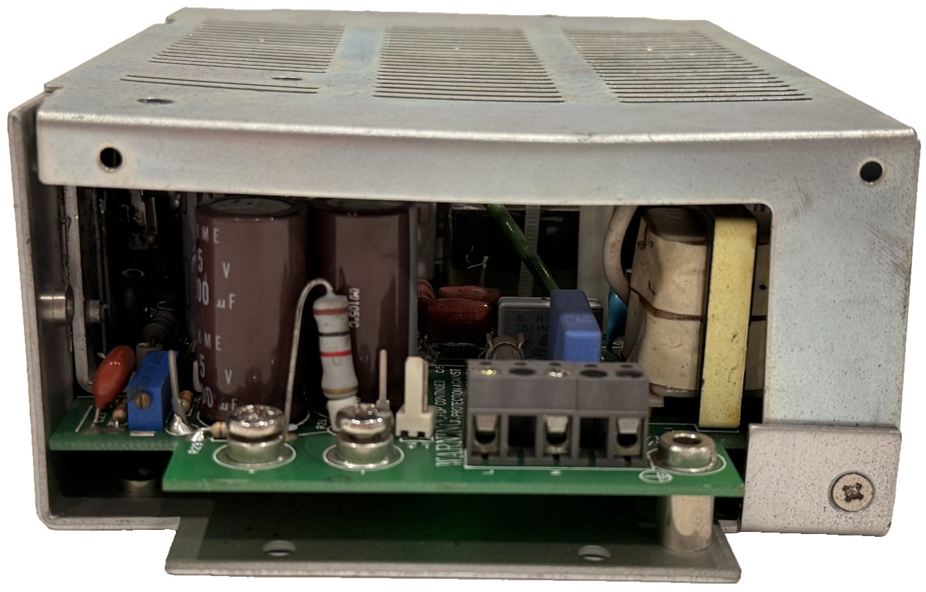 NEW LAMBDA COUTANT HSH100C-13 POWER SUPPLY 115/230V 1/0.5A 60/50Hz HSH100C13