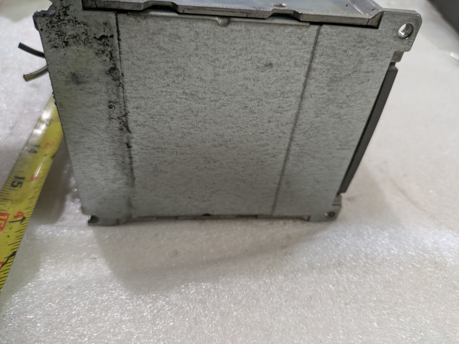 MITSUBISHI ELECTRIC D700 FR-D740-2. 2K :8. 4A 3PH AC380-480V 50/60Hz