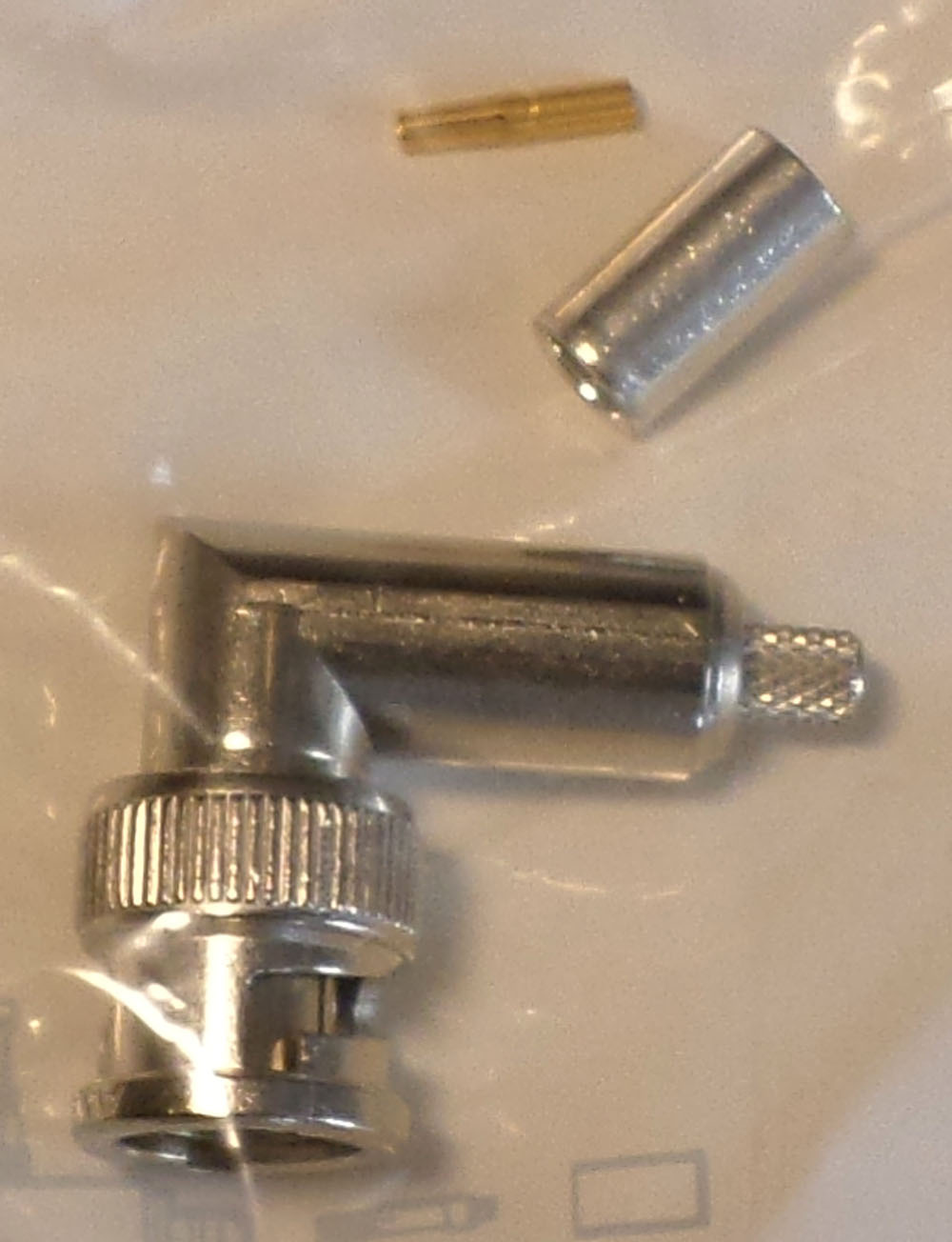 LOT of (45) Tyco Electronics AMP 4139596 Right Angle Coaxial Connector 413959-6