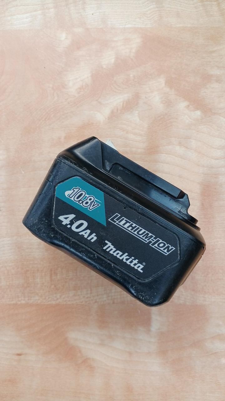 Makita SK505GD Laser Marker 10.8V Rechargeable Indoor Outdoor Green